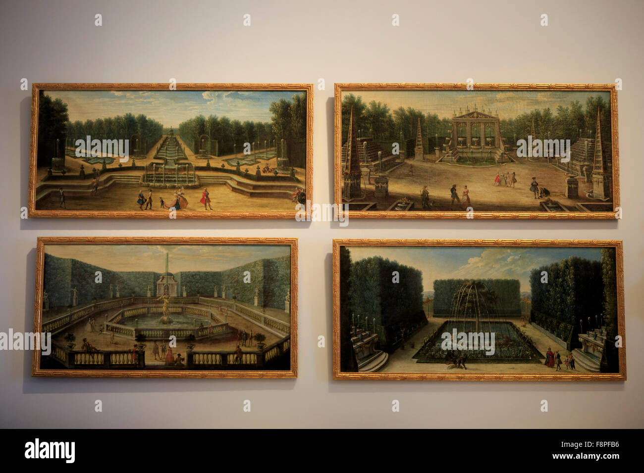 Una serie di quattro dipinti che rappresentano dei giardini del Palazzo di Versailles, Parigi, Francia. Foto Stock