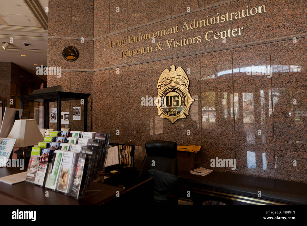 La Drug Enforcement Administration (DEA) Sede del centro visitatori - Arlington, Virginia, Stati Uniti d'America Foto Stock