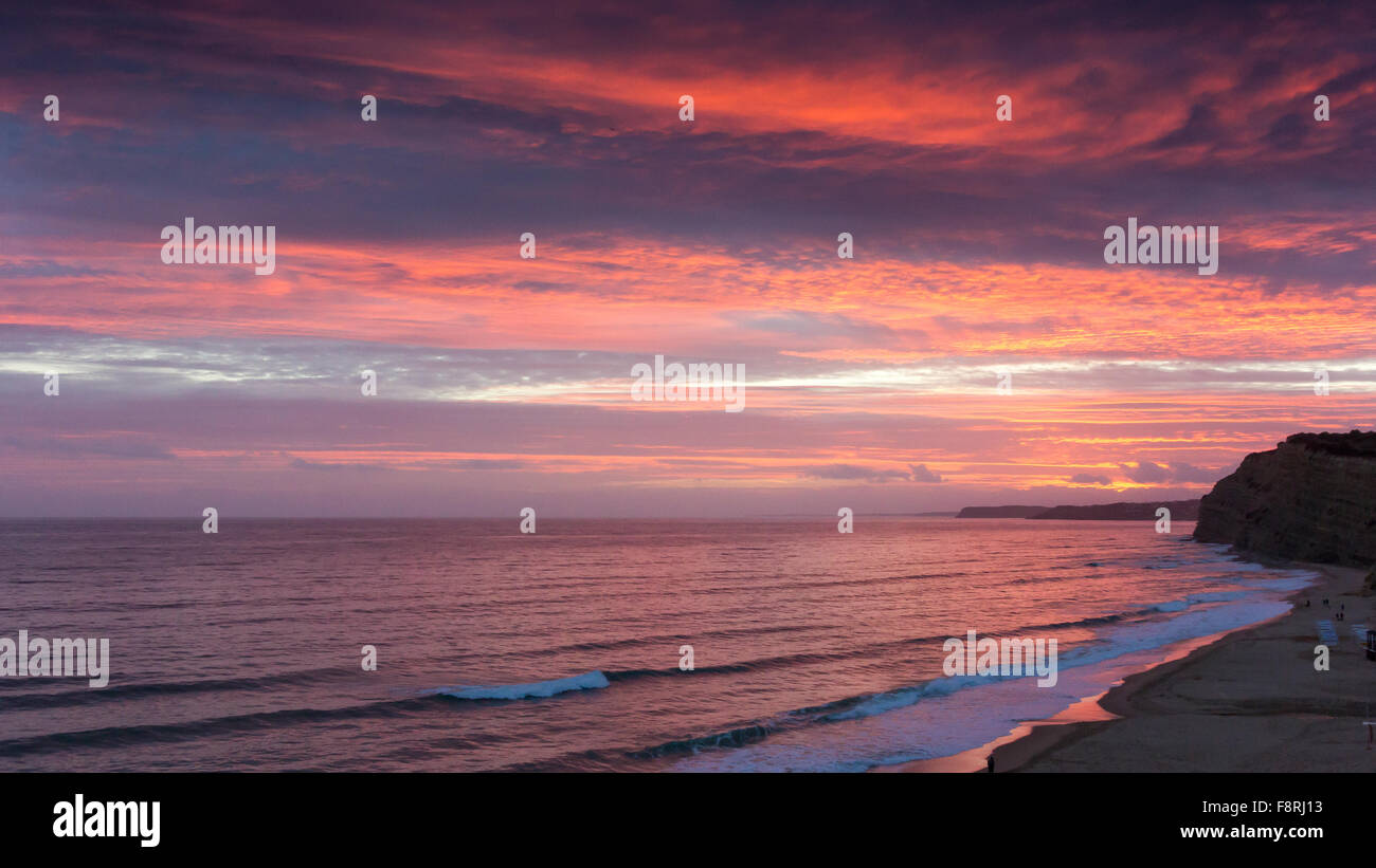 Spiaggia al tramonto, Lagos, Faro, Portogallo Foto Stock