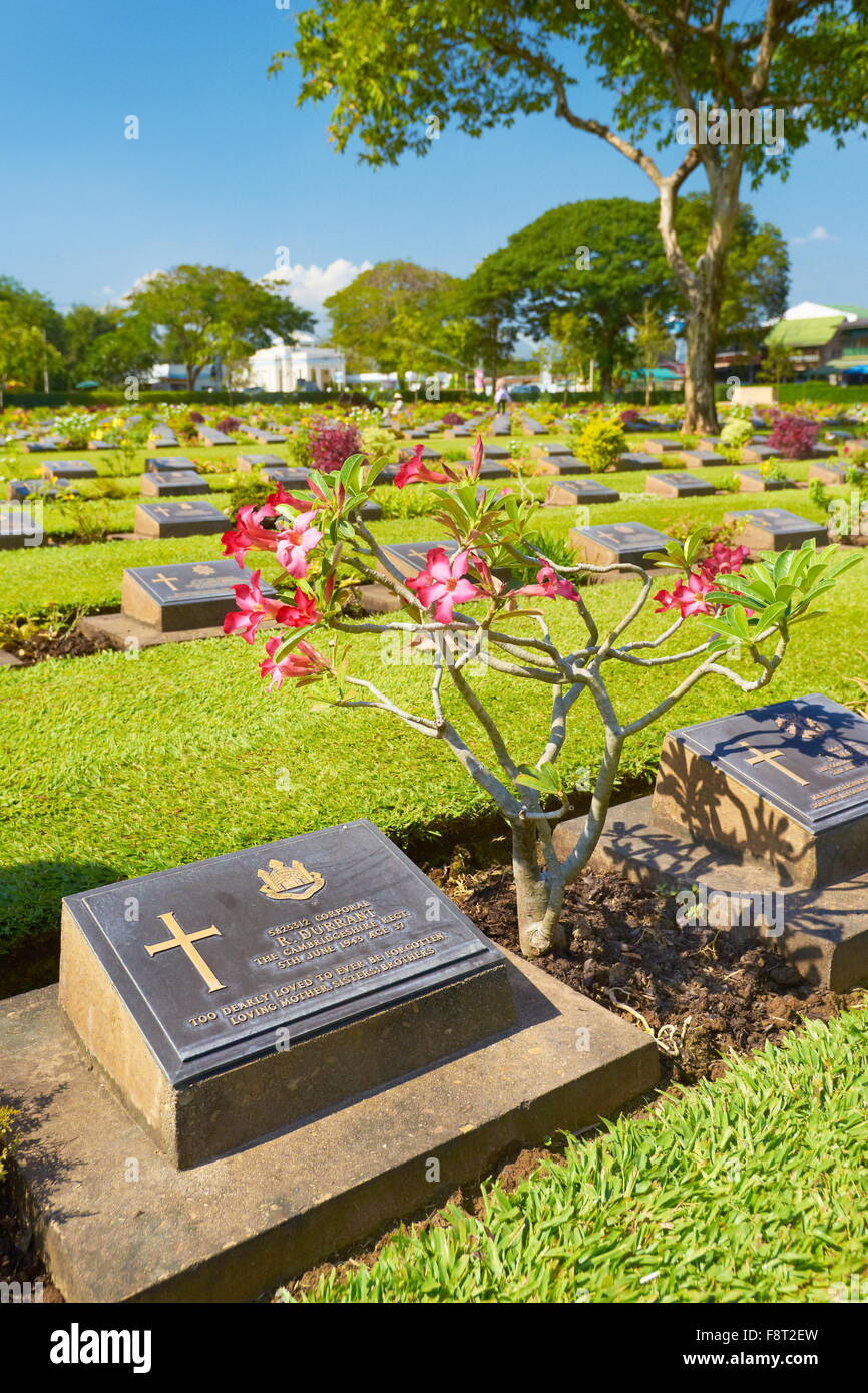 Thailandia - Kanchanaburi, cimitero per Allied ucciso la costruzione del ponte sul fiume Kwai Foto Stock