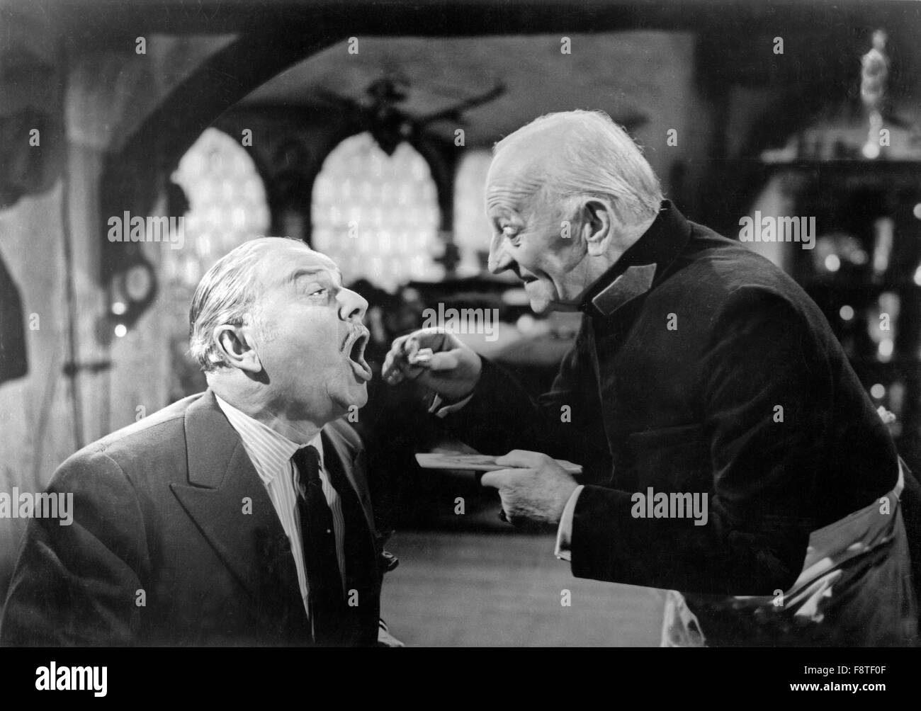 Fritz und Friederike, Deutschland 1952, Regie: Geza von Bolvary, Darsteller: Hans Leibelt (?, link), Otto Gebühr Foto Stock