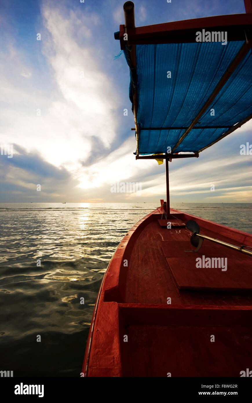 Rosso barca da pesca Foto Stock