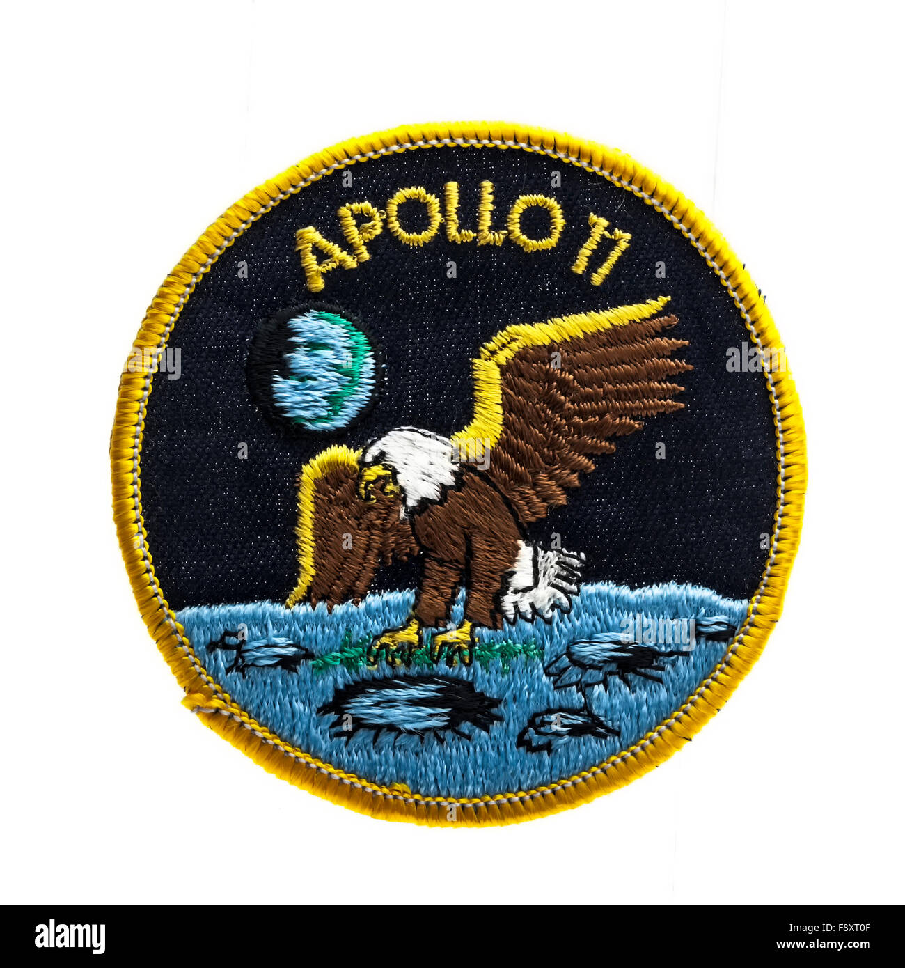 Missione Apollo 11 badge da il primo atterraggio sulla luna nel 1969 su sfondo bianco Foto Stock