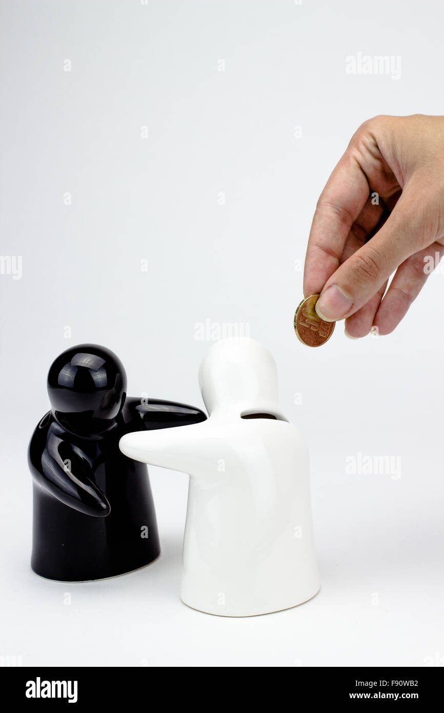 Penny ceramica bak figurine su sfondo bianco Foto Stock