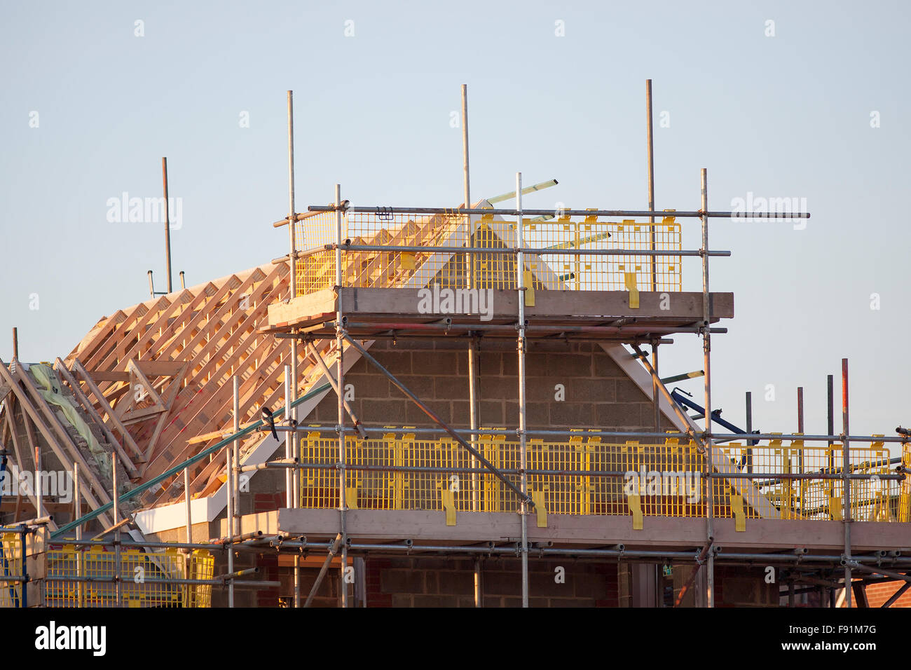 Sito di costruzione di nuove case in costruzione Foto Stock