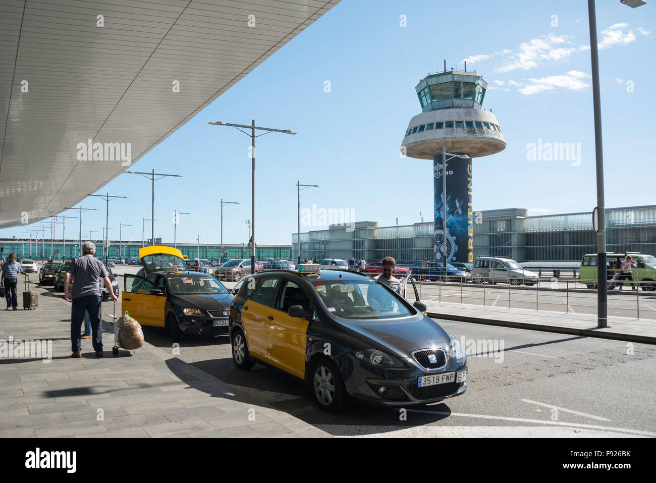Il livello di partenza a Barcellona-El Prat Airport, El Prat de Llobregat, Baix Llobregat County, Catalogna, Spagna Foto Stock