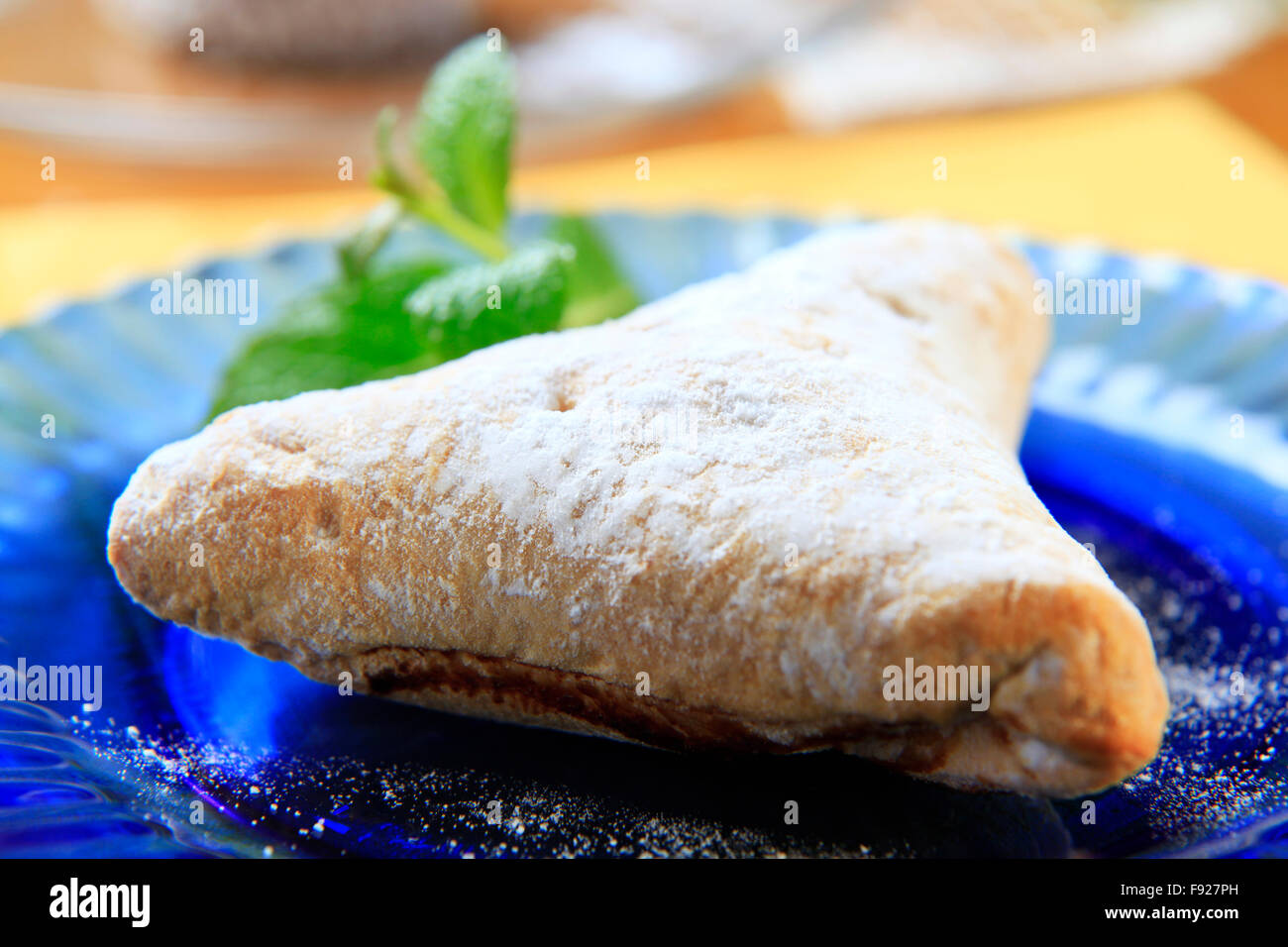 Pasta dolce fatturato con riempimento matto Foto Stock