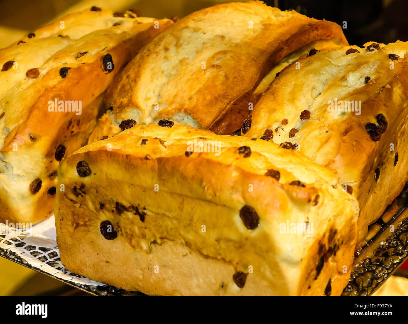 Pane bianco con uvetta Foto Stock