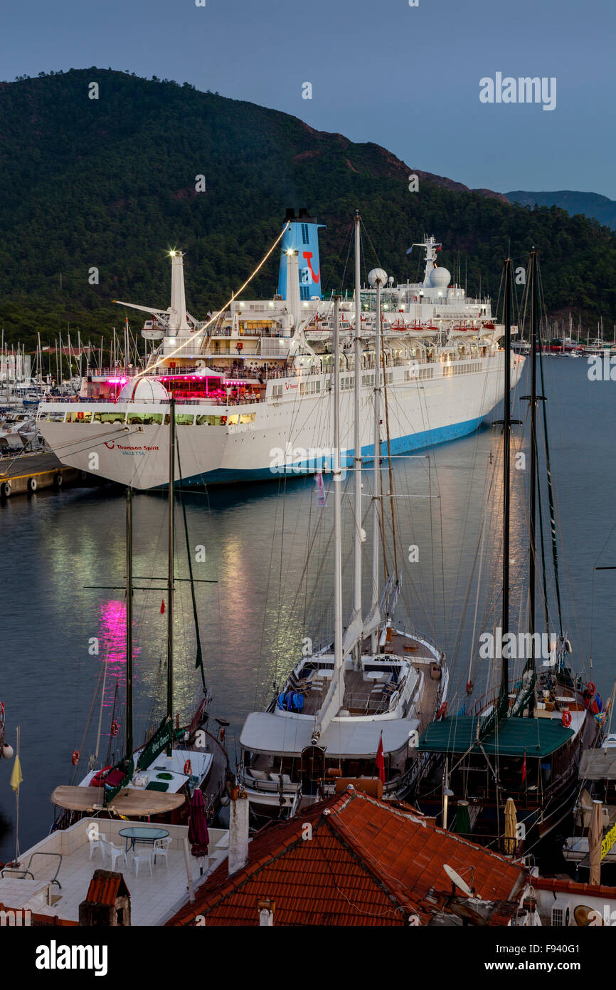 Thomson Spirit nave di crociera, Marmaris, Provincia di Mugla, Turchia Foto Stock