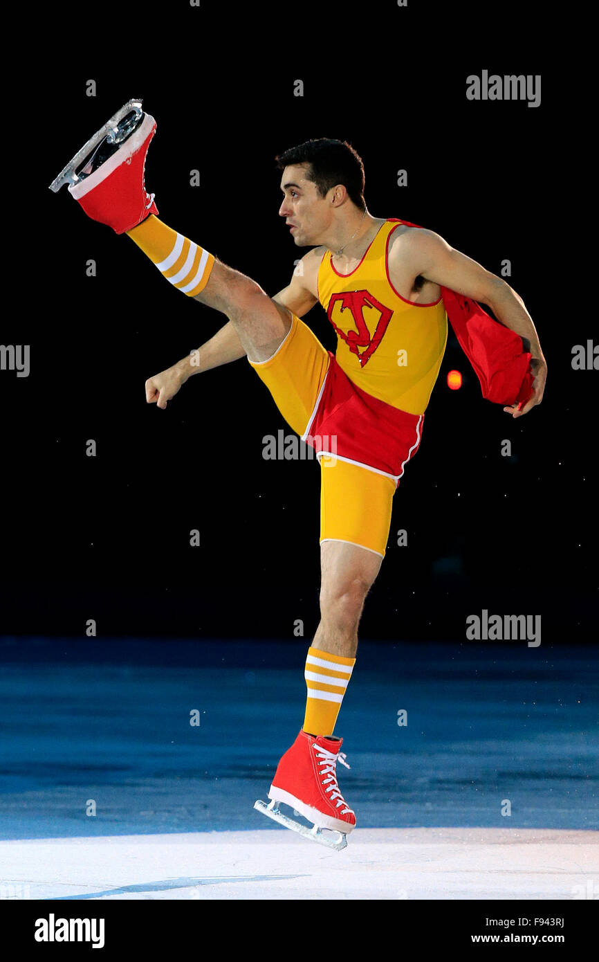 Barcellona, Spagna. Xiii Dec, 2015. Javier Fernandez di Spagna compie durante un gala espositive presso l'ISU Grand Prix di Pattinaggio di Figura Final 2015 a Barcellona, Spagna, Dic 13, 2015. © Pau Barrena/Xinhua/Alamy Live News Foto Stock