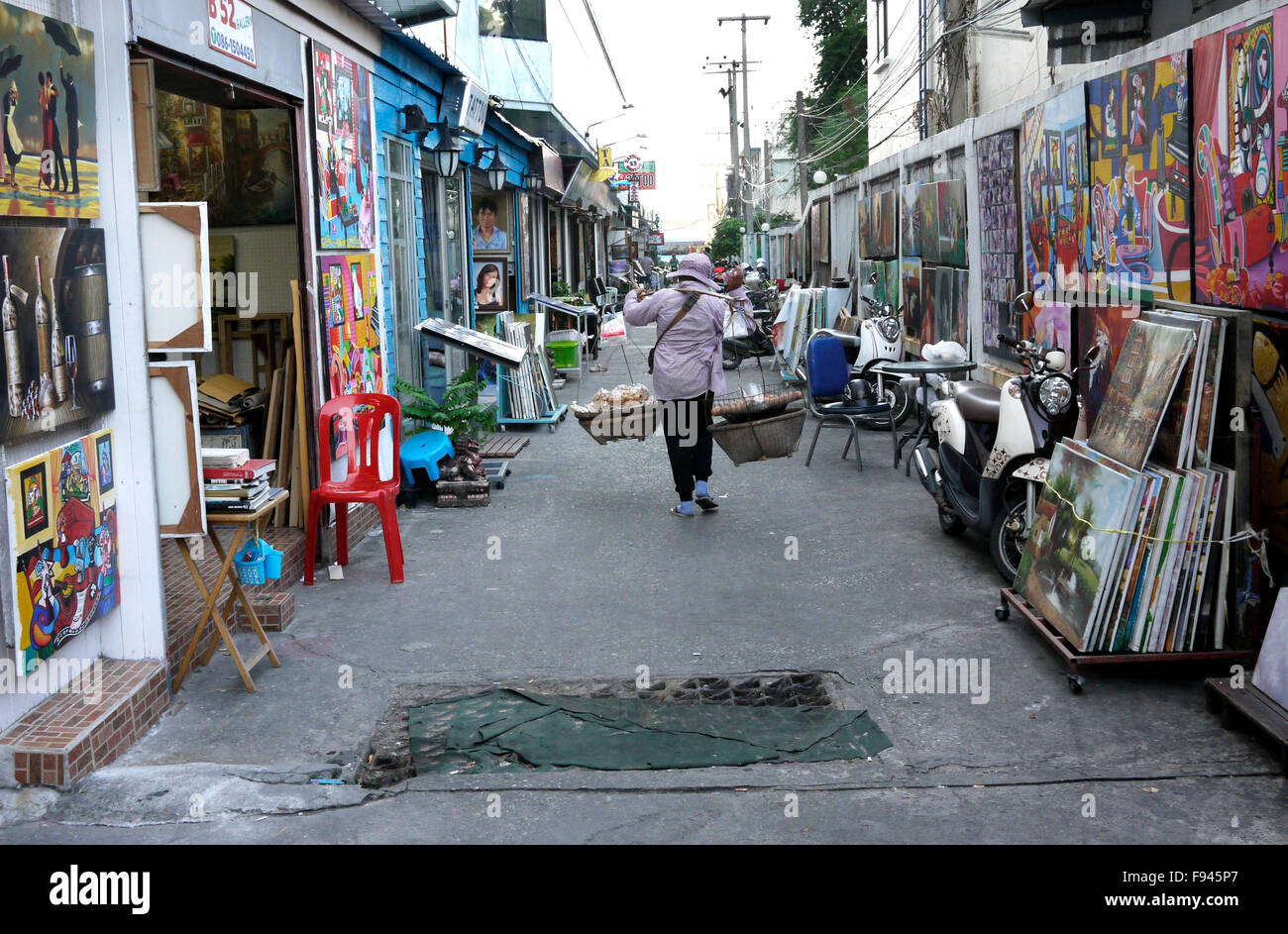 Opere d'arte originali, copie e riproduzioni di famosi dipinti e fotografie in vendita su Art Street Pattaya Thailandia Foto Stock