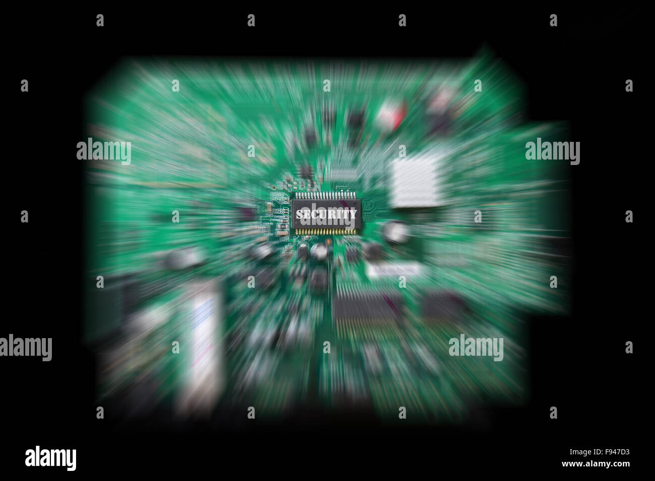 Scheda dei circuiti con chip di sicurezza in sfocatura radiale Foto Stock