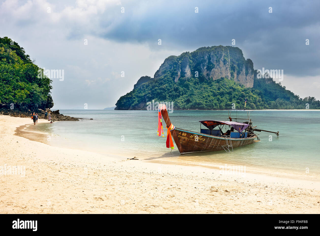 Spiaggia del Tup Island (noto anche come Isola di vasca, Koh tocca o Koh Thap). Provincia di Krabi, Thailandia. Foto Stock