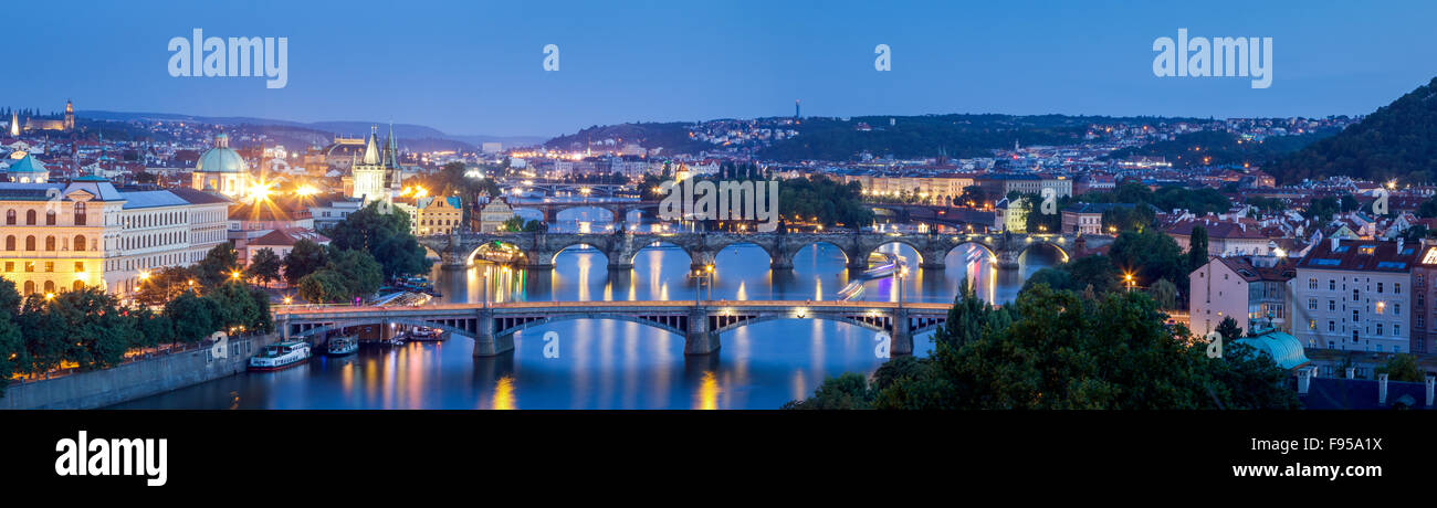 I ponti di Praga da Letna Foto Stock