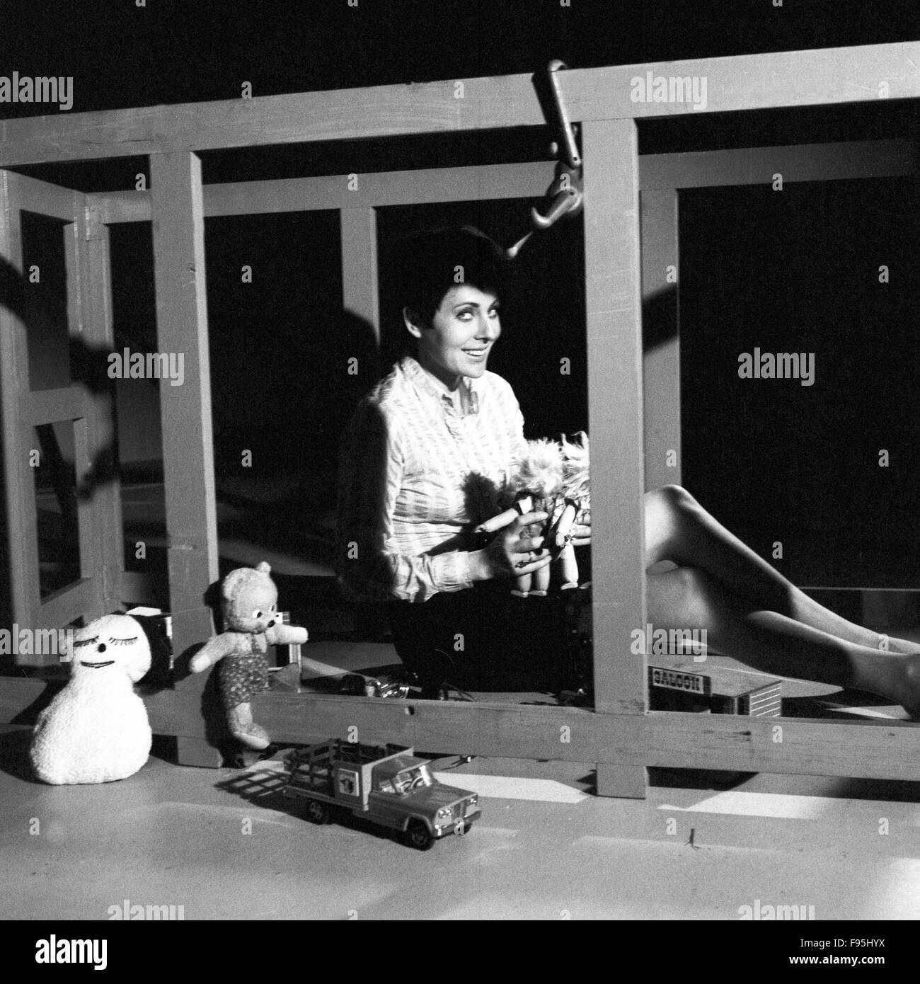 Deutsche Drehbuchautorin und Fernsehansagerin Ann Ladiges, Deutschland 1968. Il tedesco della sceneggiatura scrittore e presentatrice televisiva Ann Ladiges, Germania 1968. Foto Stock