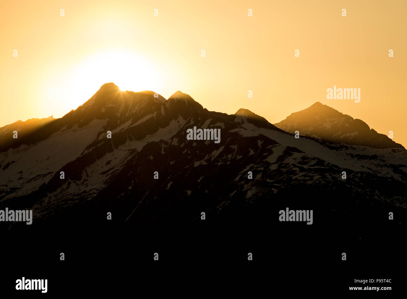 Tramonto, Hat Picco, picco Cat, Francese Cap, montagne Monashee, Revelstoke, British Columbia, Canada Foto Stock