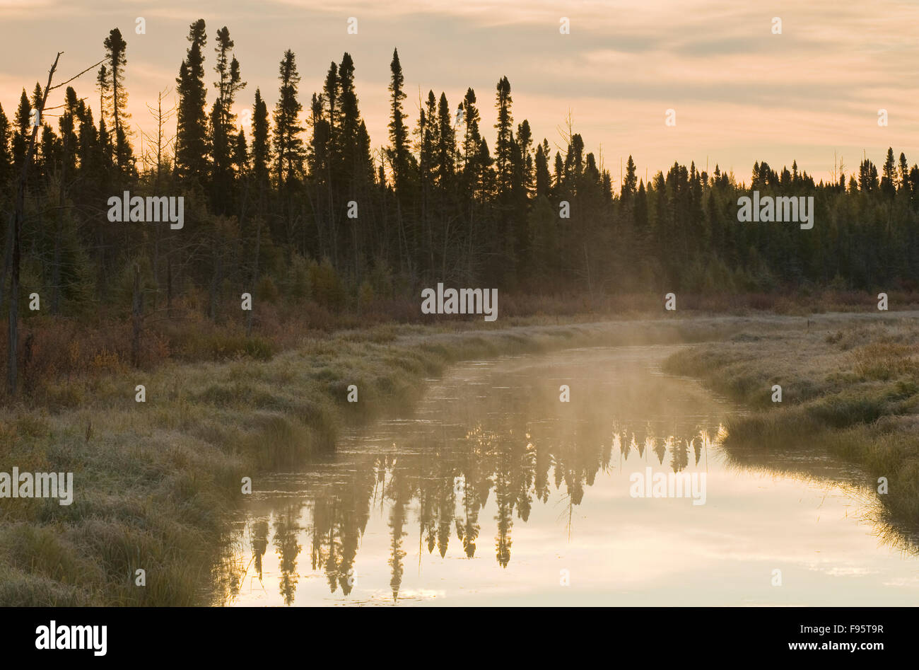 Idromassaggio River, Equitazione Mountain National Park, Manitoba, Canada Foto Stock