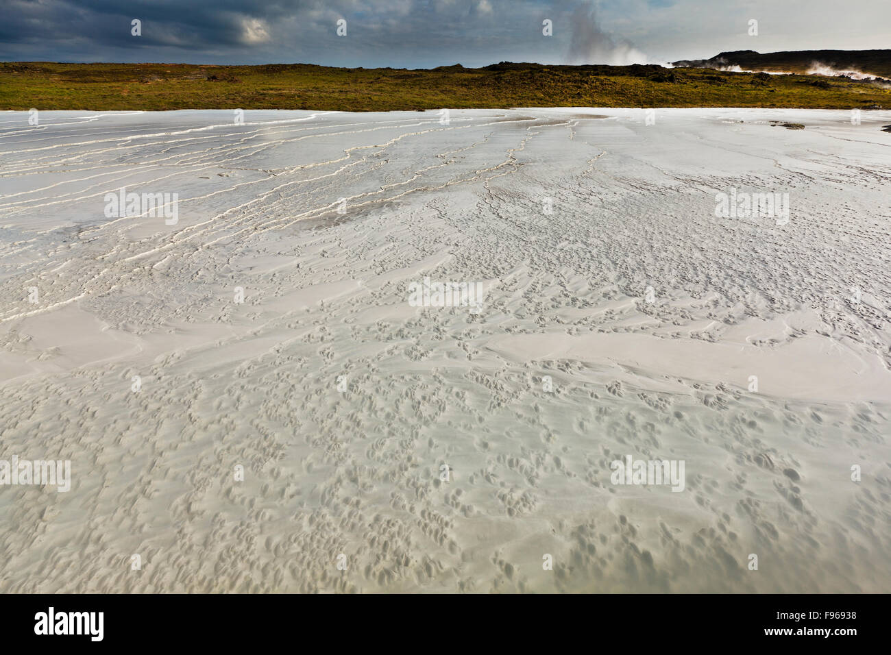 Depositi di silice e minerali, Gunnuhver primavera calda, penisola di Reykjanes, Islanda Foto Stock