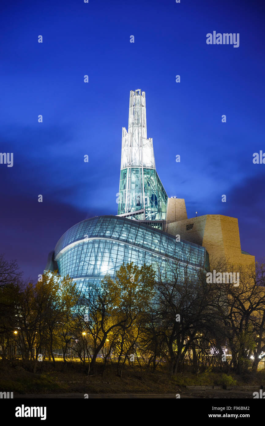 Museo canadese per i Diritti Umani di notte, Winnipeg, Manitoba, Canada Foto Stock
