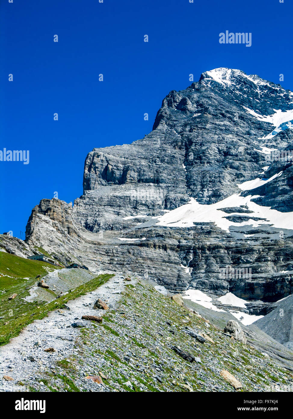 Eiger, Svizzera. Una delle straordinarie cime di montagna in Berner Oberland parte delle Alpi europee, principale punto di riferimento della Confederazione svizzera Foto Stock