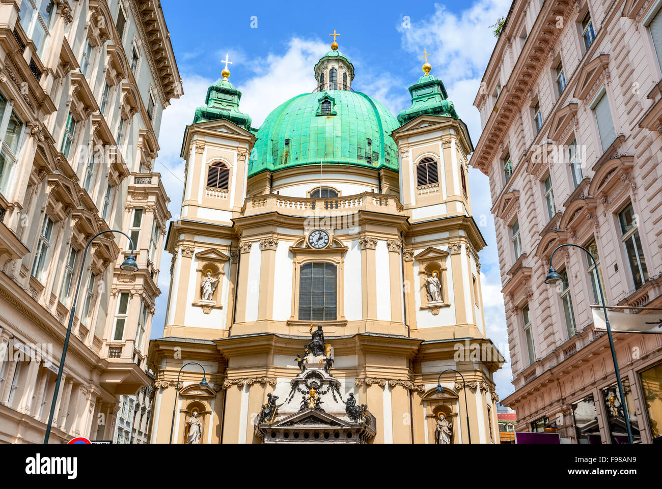 Vienna, Austria. La Peterskirche ( San Pietro ) Barocco cattolica romana chiesa parrocchiale in Wien. Foto Stock