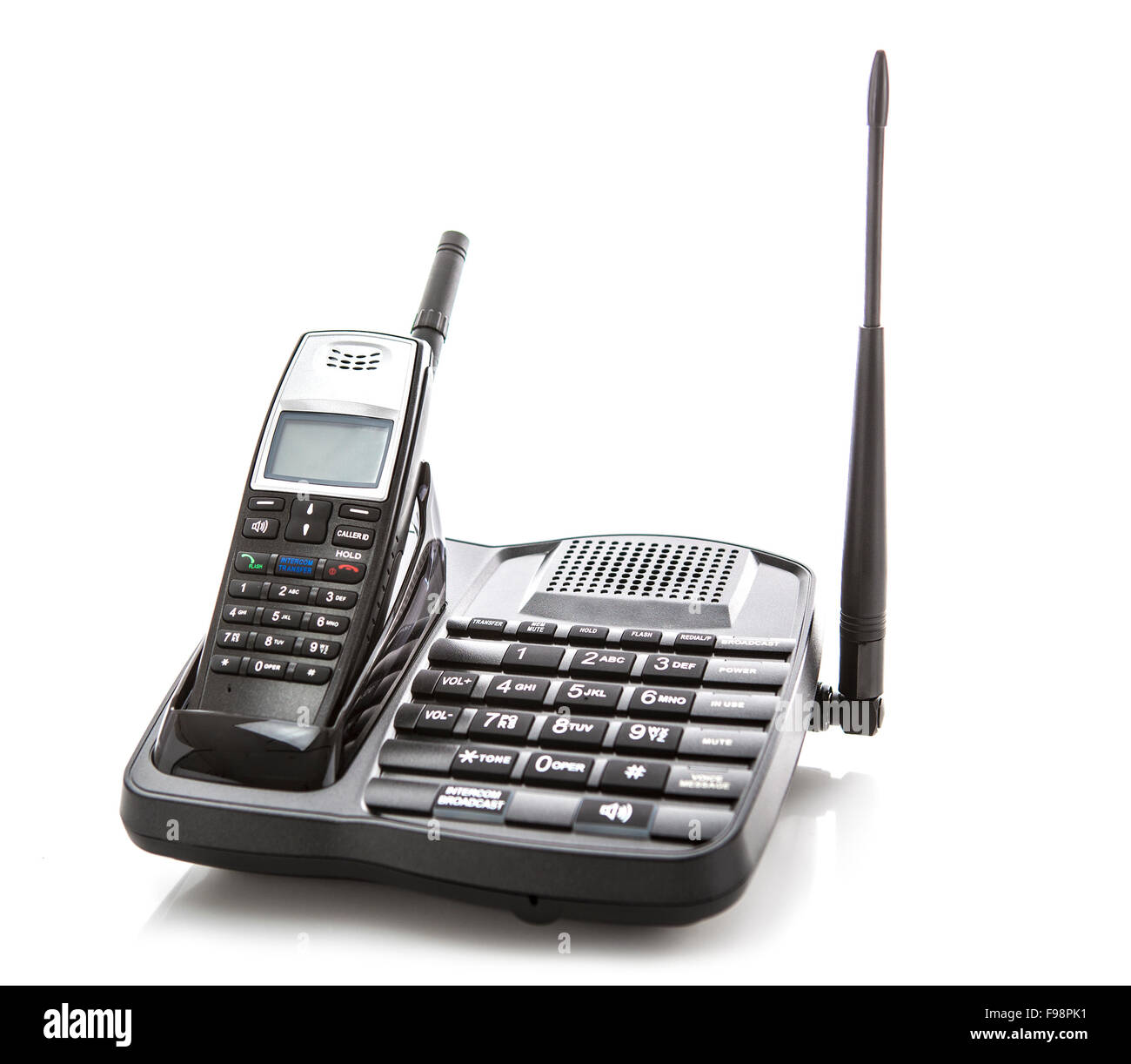 Lungo Raggio telefono cordless su sfondo bianco Foto Stock