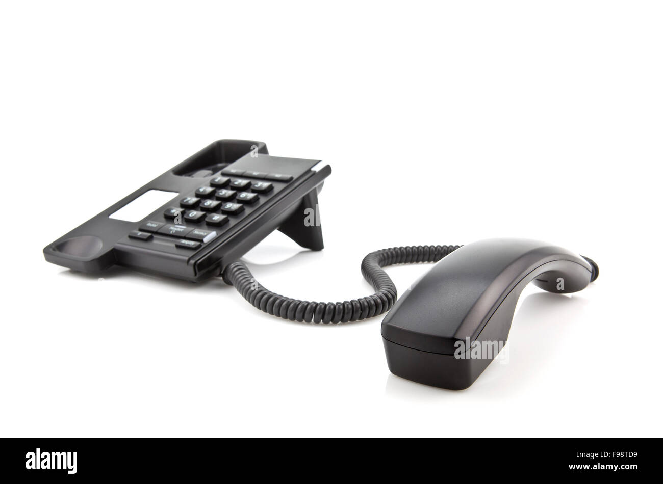 Moderno telefono nero con ricevitore su sfondo bianco Foto Stock