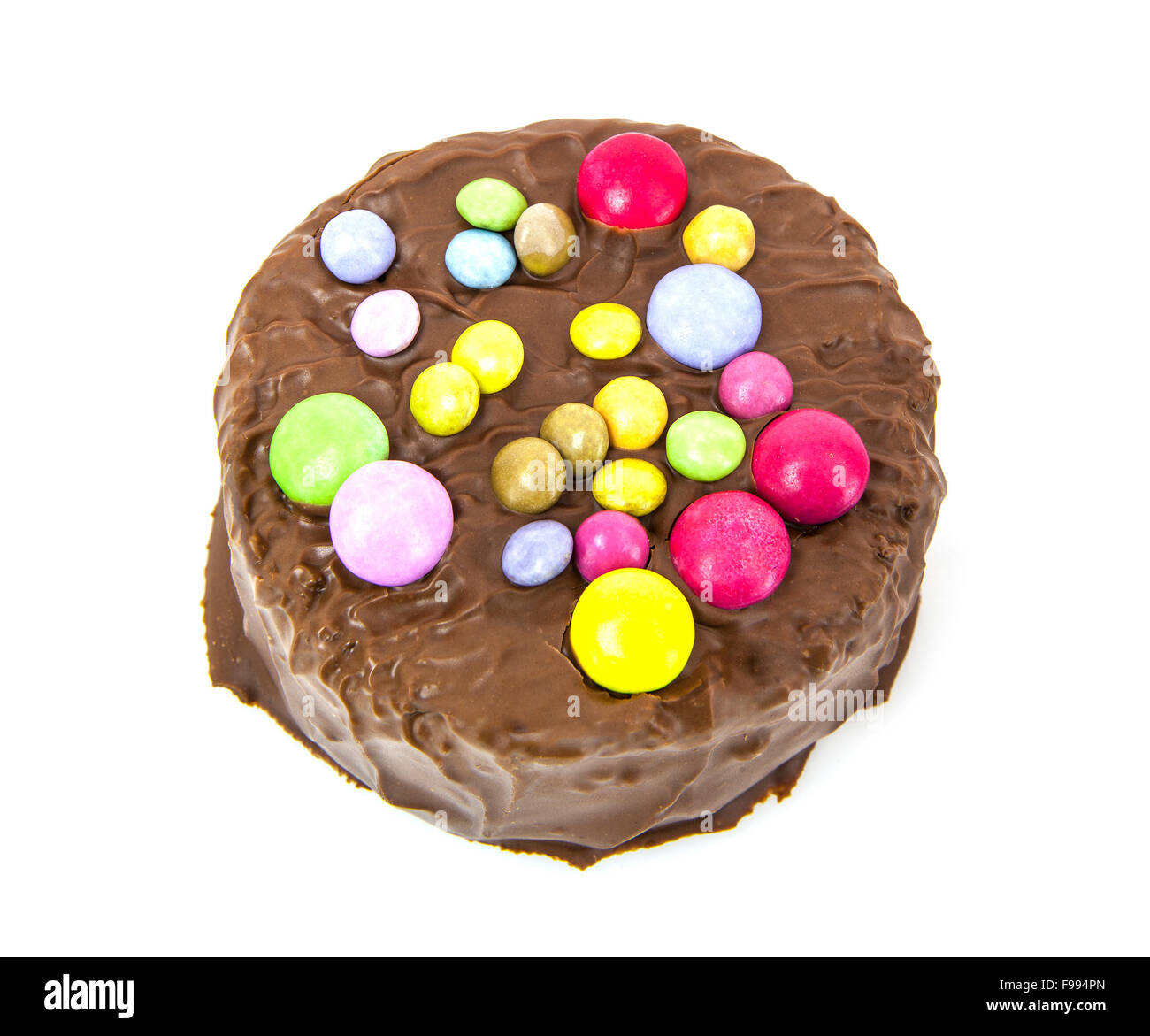 Round di cioccolato torta di compleanno su sfondo bianco Foto Stock