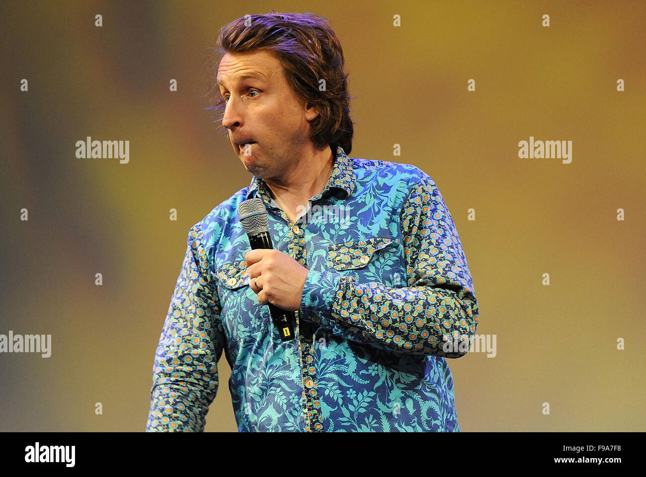 Il comico Milton Jones al Edinburgh Festival Fringe di Edimburgo, in Scozia il 13 agosto 2013. Foto Stock
