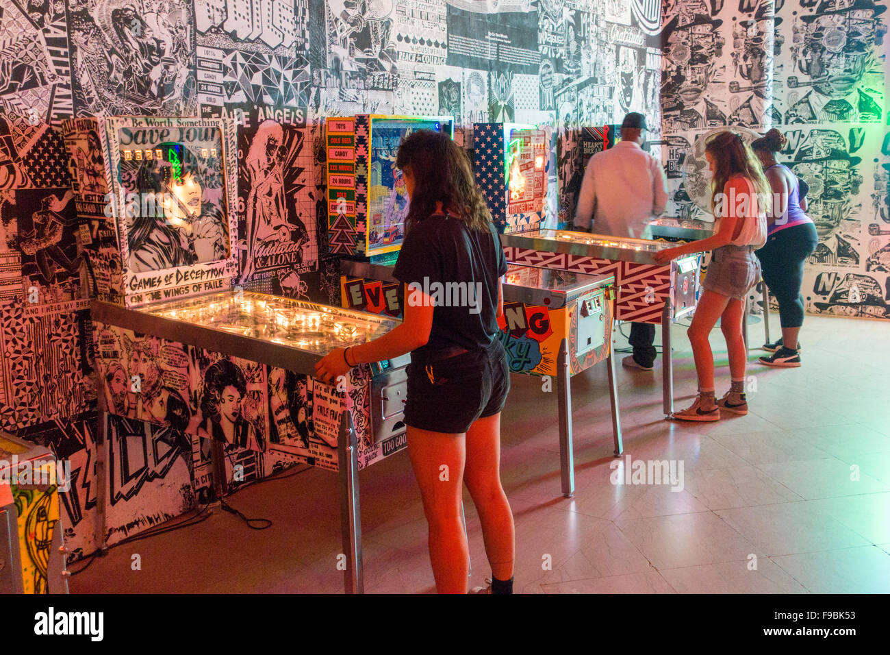 FAILE e Bast deluxx fluxx arcade Brooklyn Museum Foto Stock