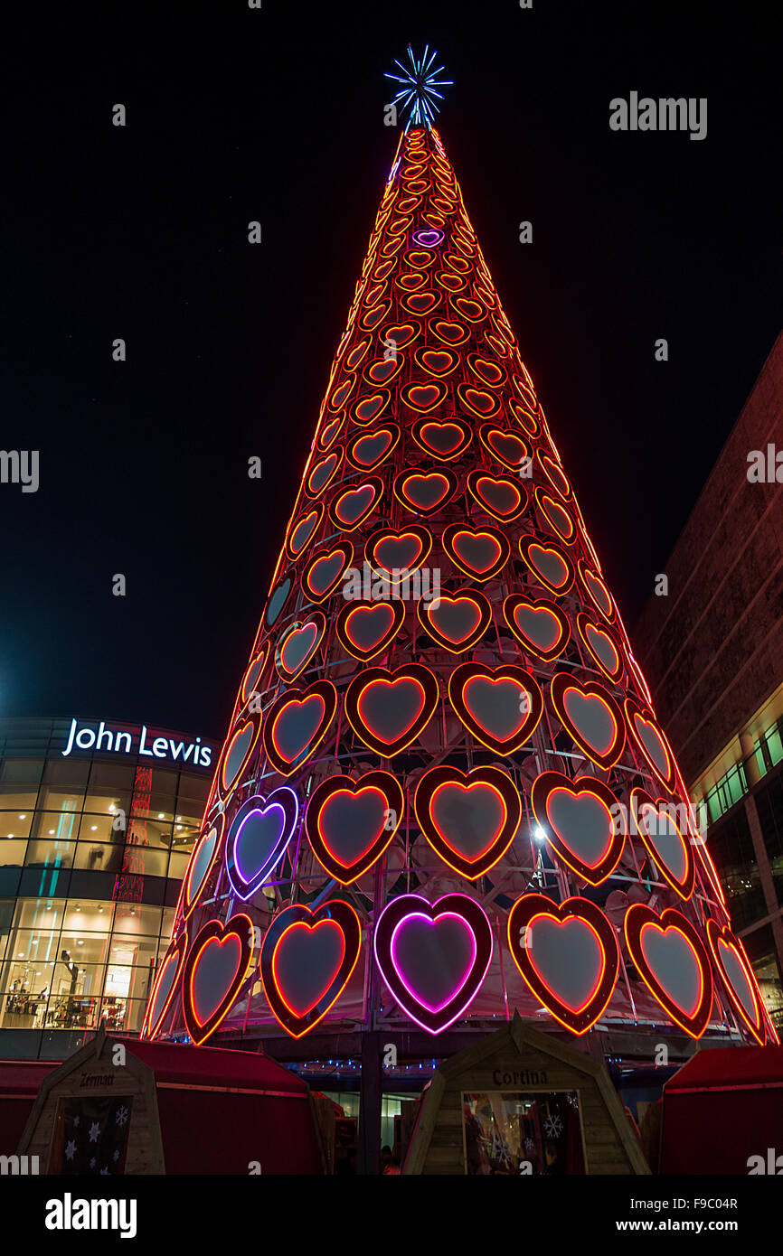 Gigante luci LED Albero di Natale di Liverpool One Luci di Natale Foto Stock