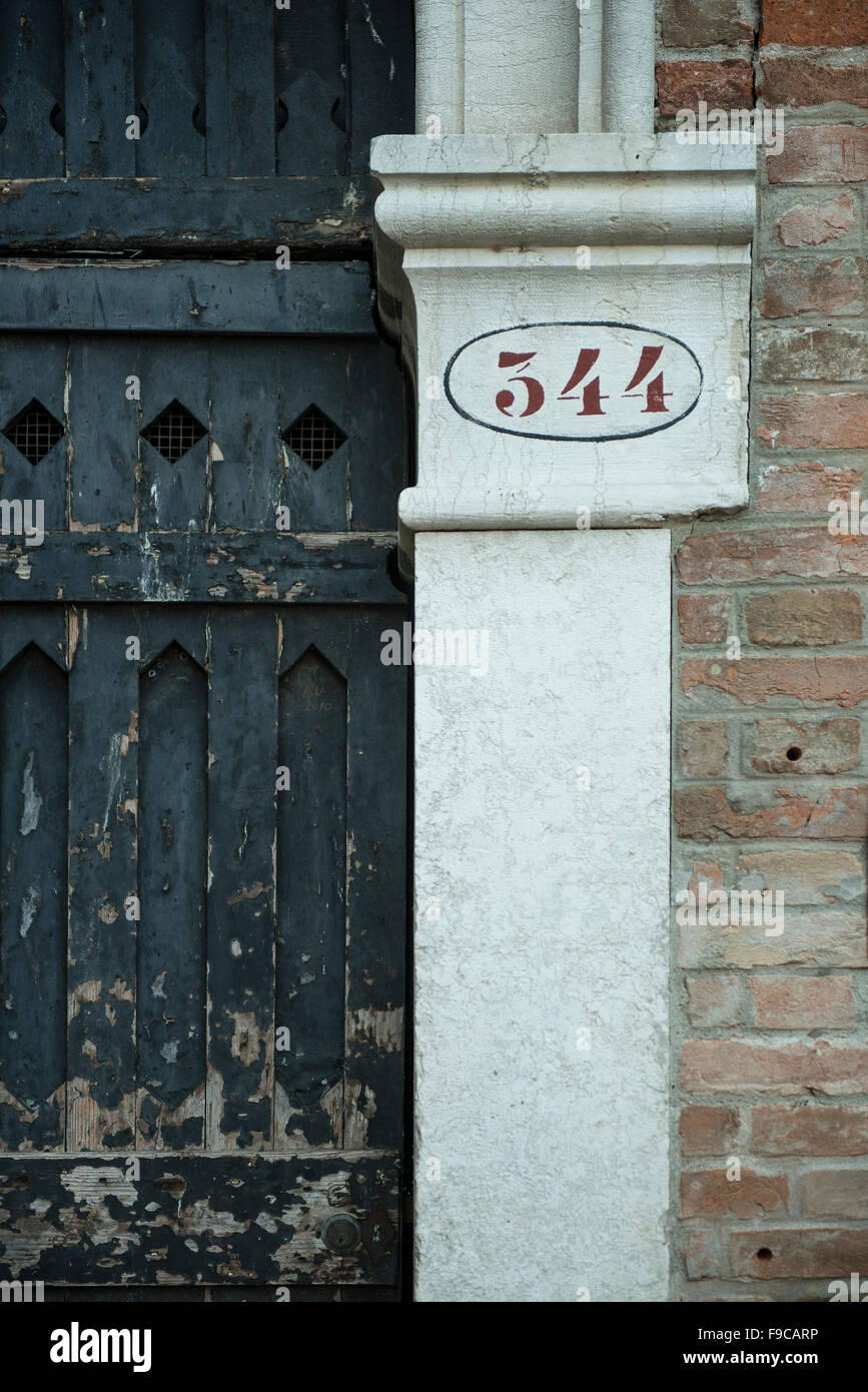 Tipico della porta d'ingresso a Venezia Foto Stock
