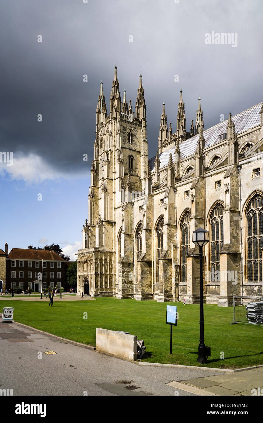 Sul lato est della cattedrale di Canterbury Kent REGNO UNITO Foto Stock