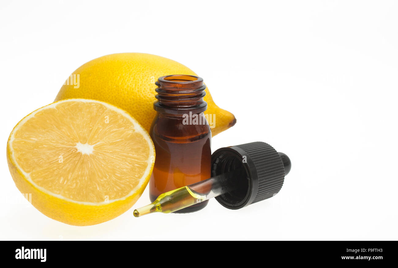 Olio essenziale di limone Foto Stock