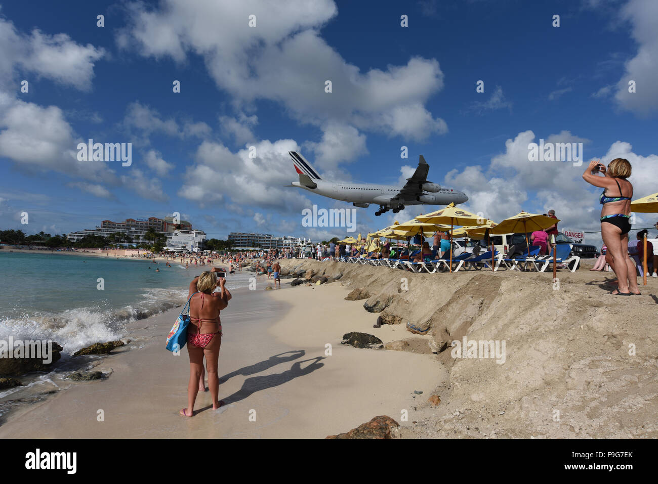 Maho Beach Bar Immagini Maho Beach Bar Fotos Stock Alamy