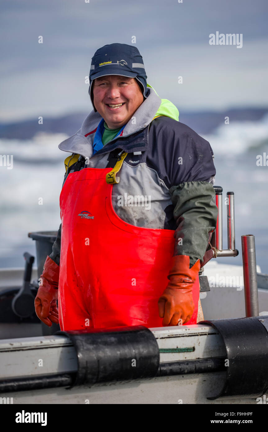 Pescatore inuit ghiaccio al fiordo di Ilulissat Groenlandia Foto Stock