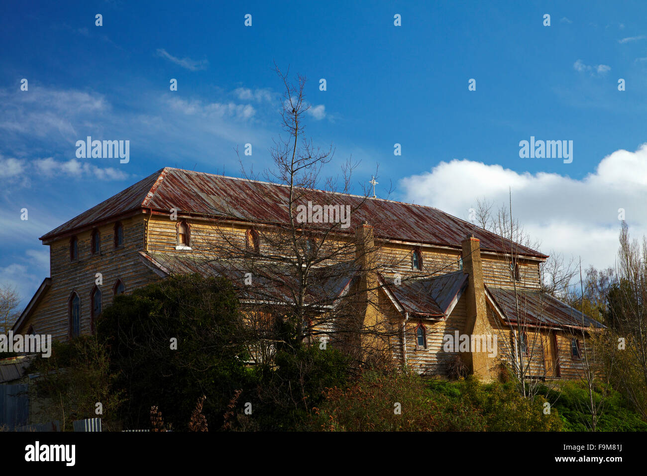 Vecchio di St Patrick chiesa, scuola e Hall. Lawrence di Central Otago, Isola del Sud, Nuova Zelanda Foto Stock