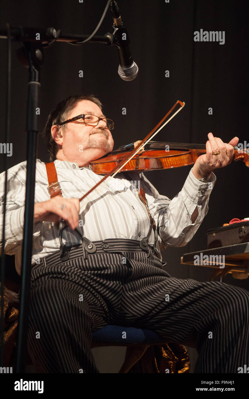 Dave Swarbrick catturato in Exchange, Sturminster Newton Foto Stock