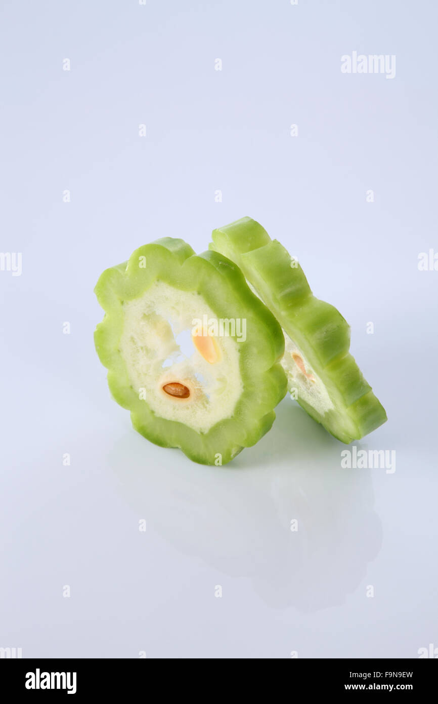 Fette di gitter protezione sul retro bianco massa Foto Stock