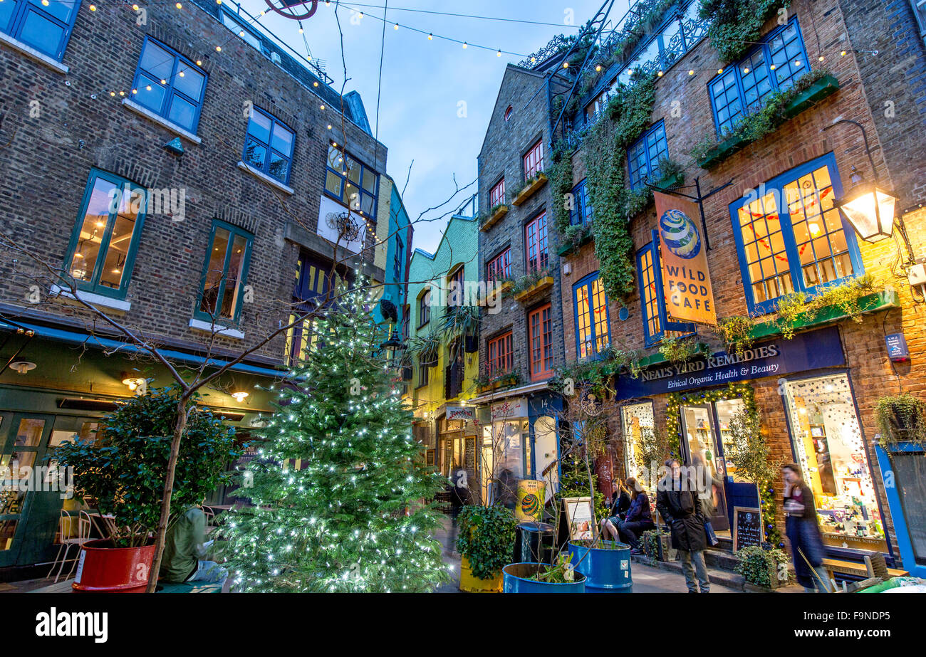 Neals Yard a Natale Covent Garden London REGNO UNITO Foto Stock