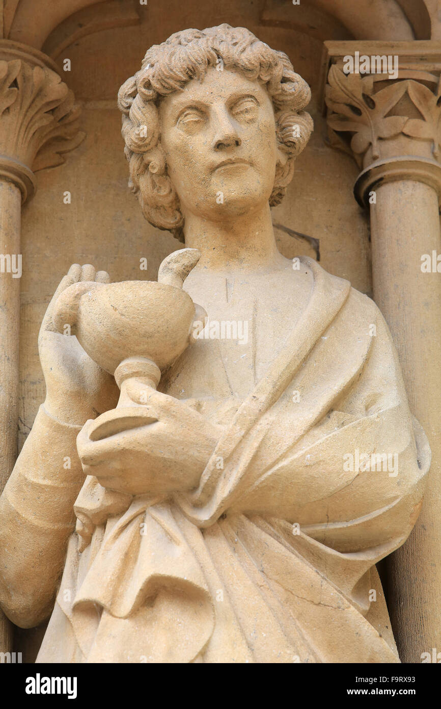 San Giovanni. Evangelista. Portale della Vergine. Duomo di Santo Stefano di Metz. Foto Stock