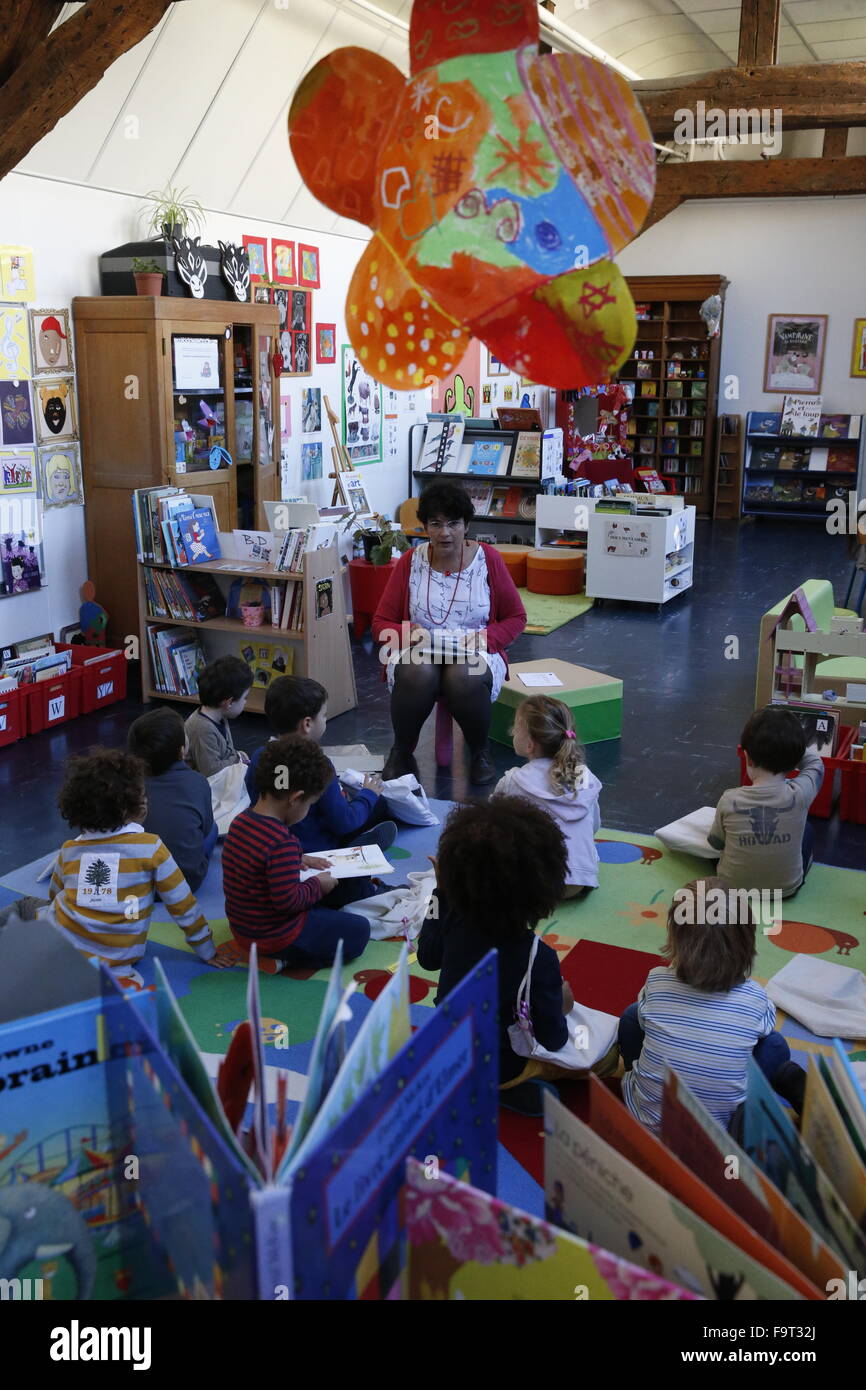 La scuola primaria nella libreria. Foto Stock