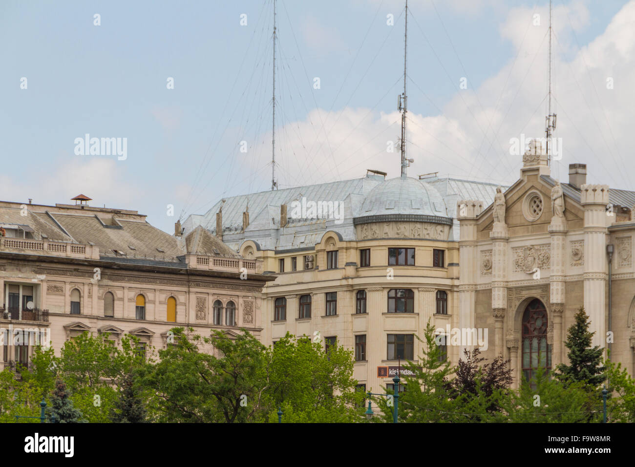I tipici edifici del XIX secolo Buda nel quartiere del Castello di Budapest Foto Stock