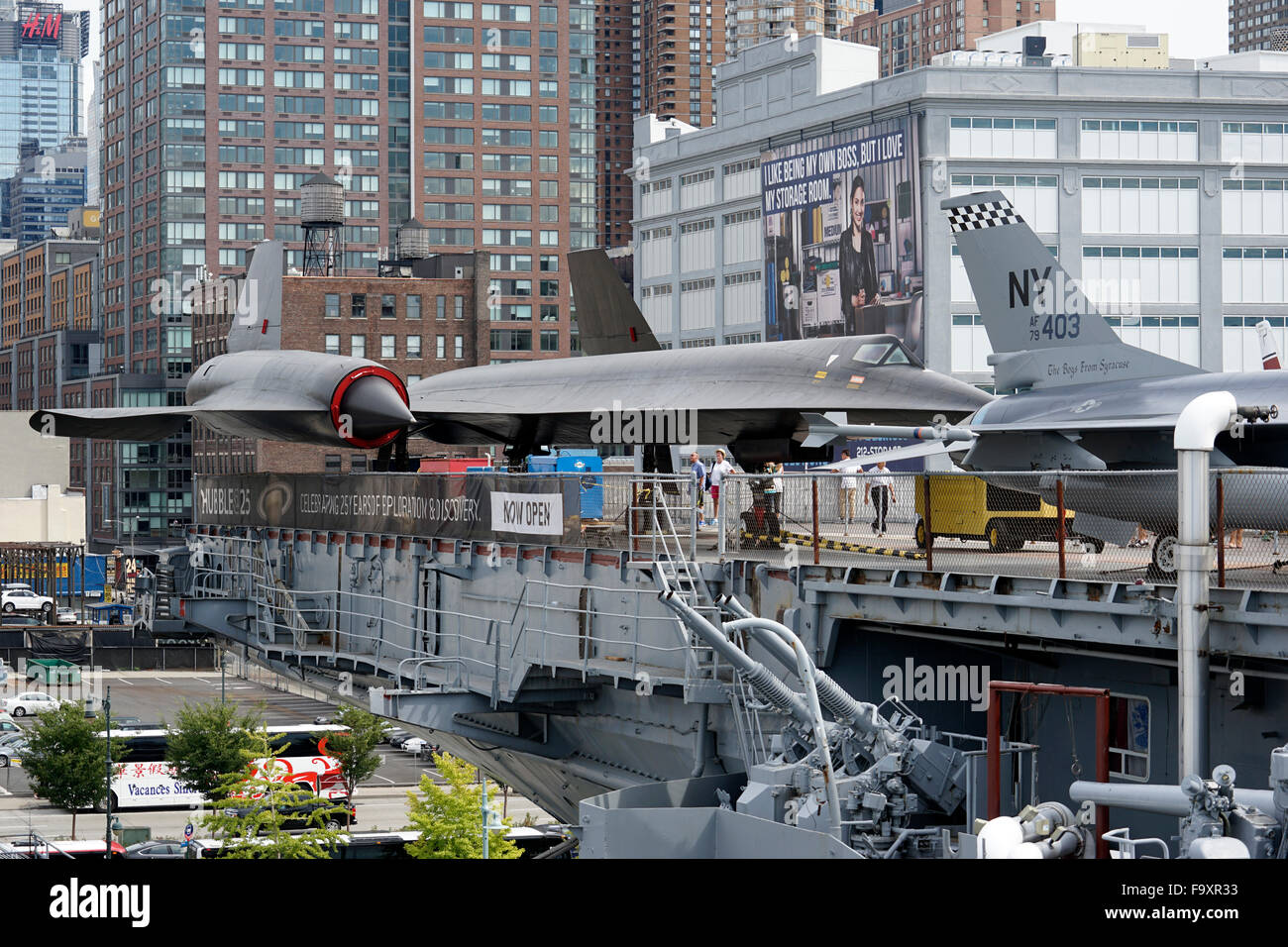 Lockheed A-12 Blackbird sull'Intrepid Sea, Air & Space Museum di New York City, Stati Uniti d'America Foto Stock