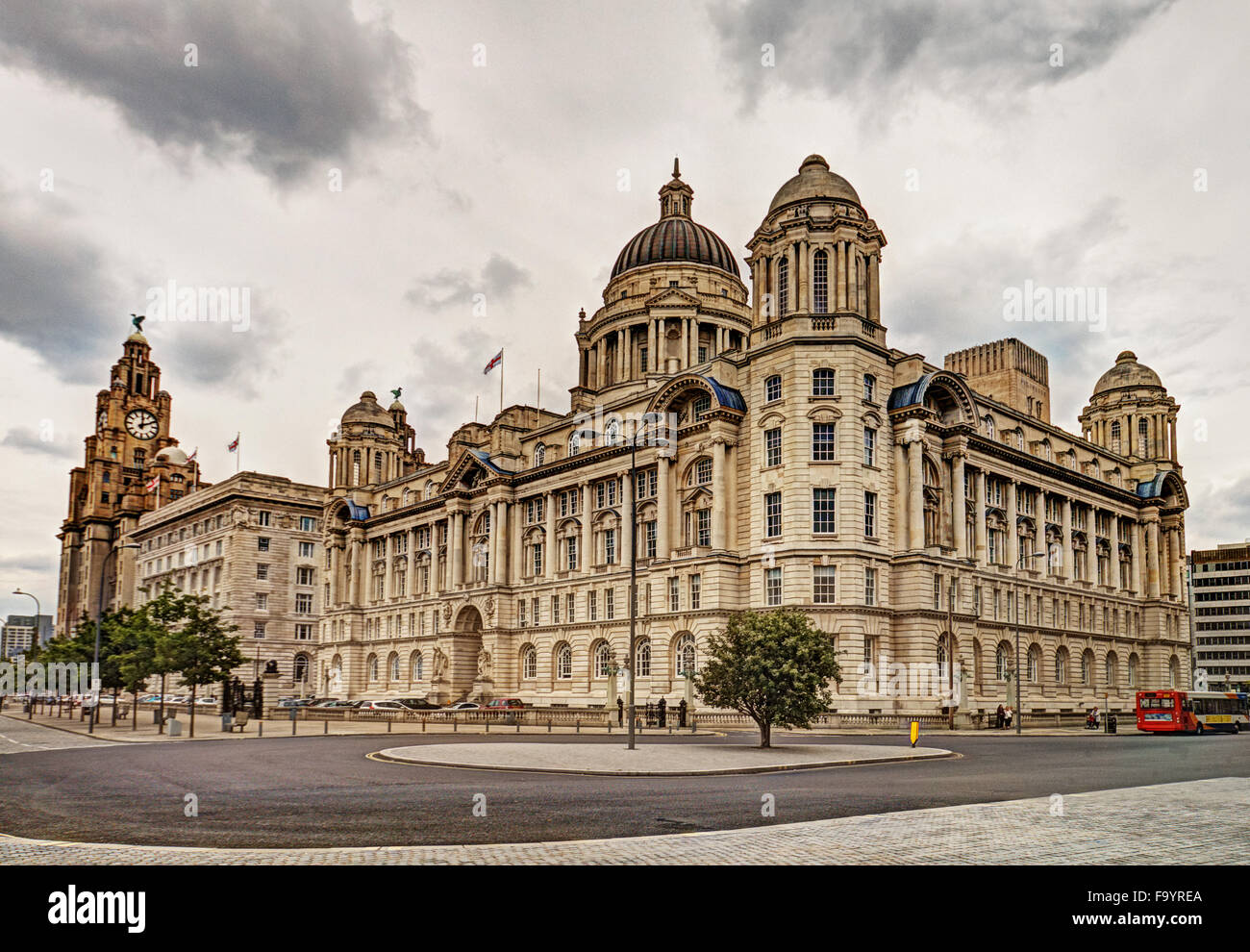 Edifici Pierhead la bellezza delle tre grazie a Liverpool è Pier Head Foto Stock