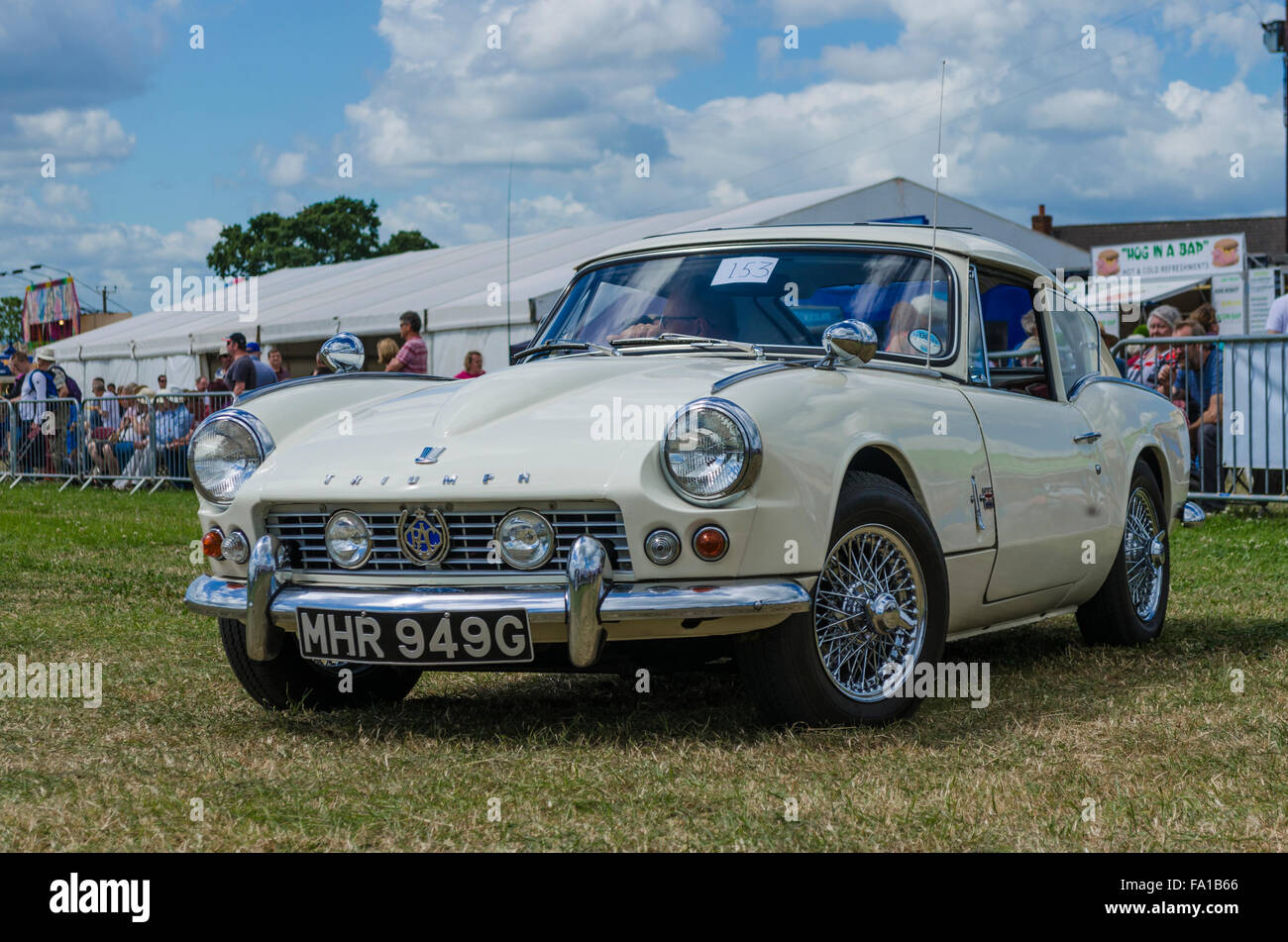 Triumph GT6 sulla sfilata presso un Classic car show Foto Stock