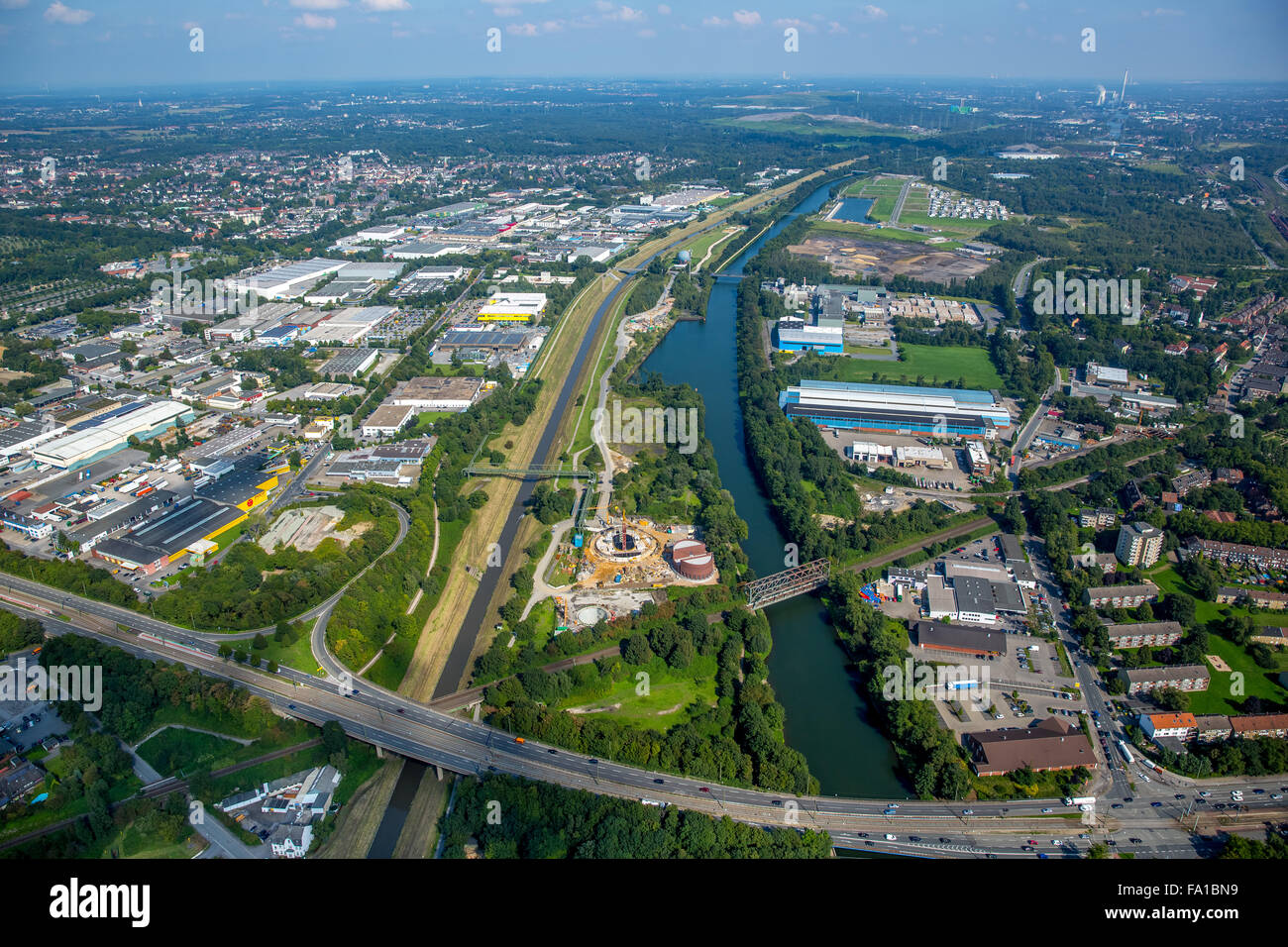 Conversione ecologica dell'Emscher, impianto centralizzato di depurazione delle acque reflue sistema nella zona della Ruhr, stazione di pompaggio Emscher Foto Stock