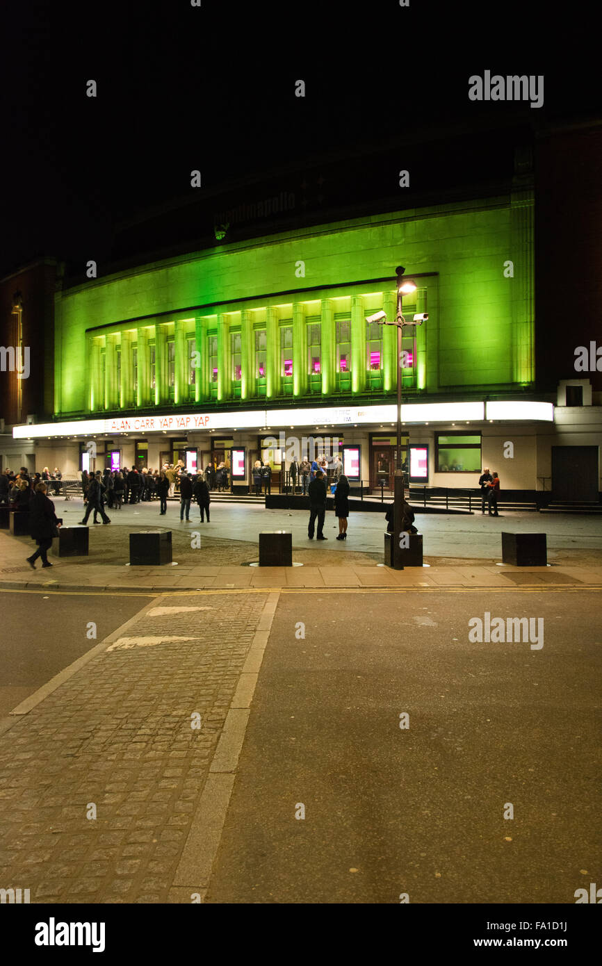 Di notte la facciata della Hammersmith Apollo Hammersmith, Londra Foto Stock