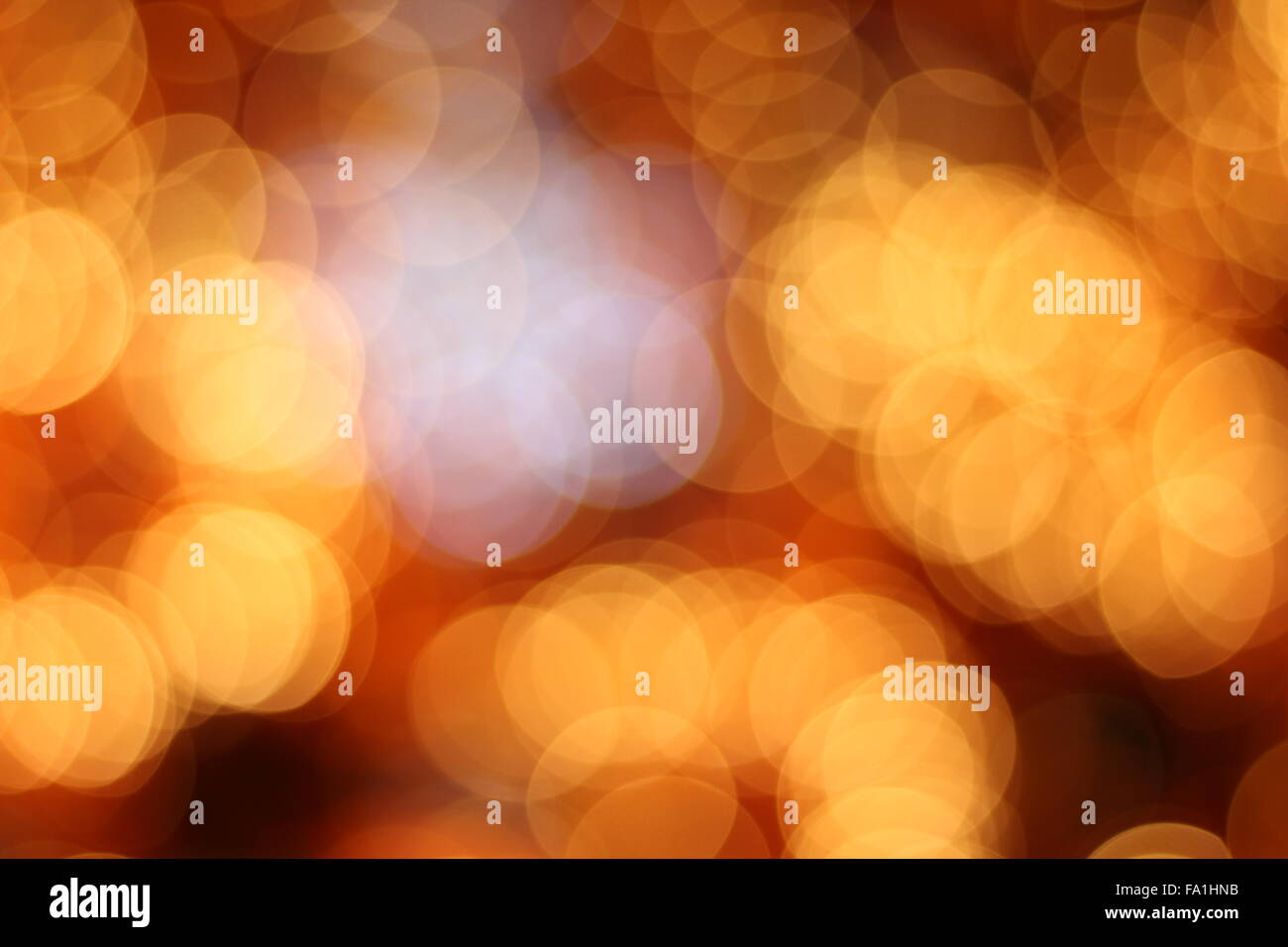 Giallo e rosso sfocate sfarfallio delle luci di Natale Foto Stock