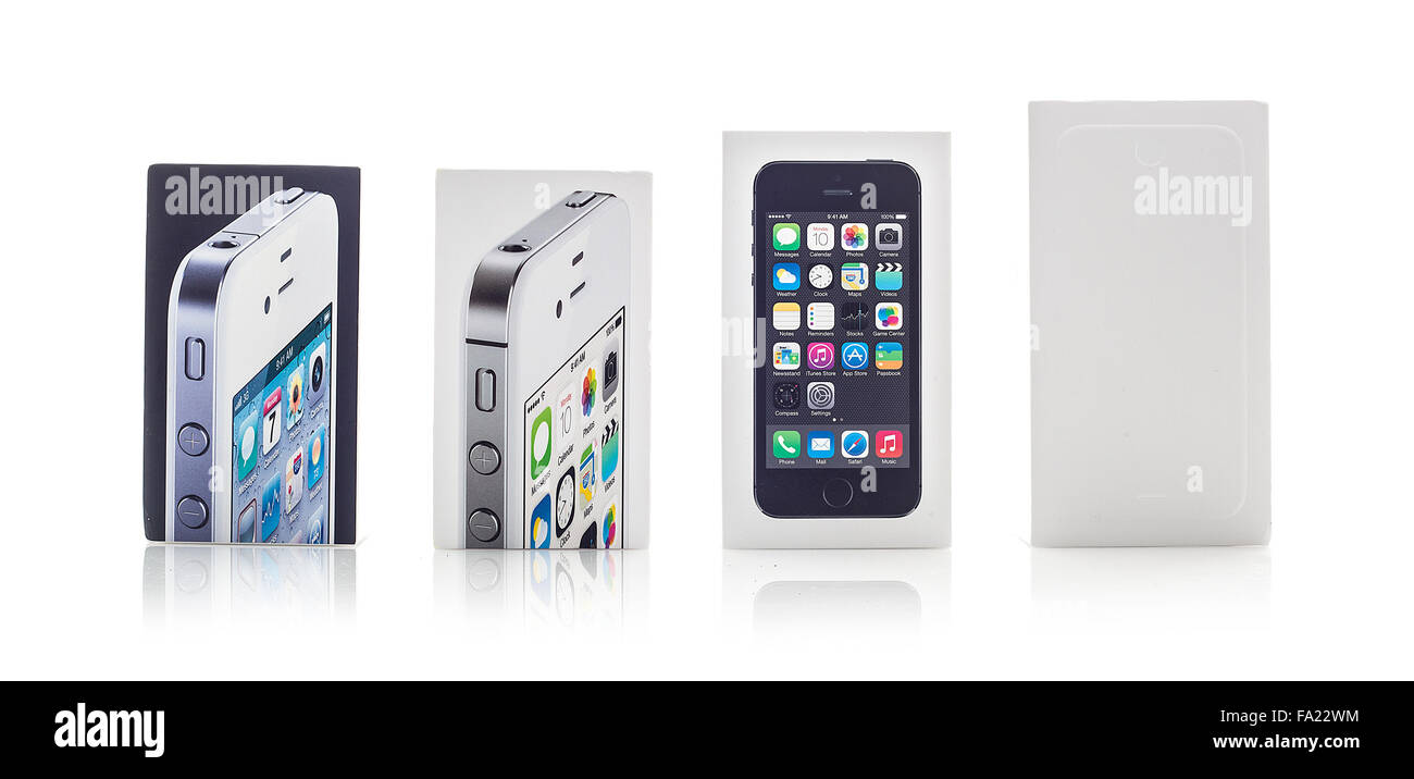 Raccolta di Apple utilizzato scatole di iPhone su uno sfondo bianco che mostra la crescita della famiglia iPhone da iPhone 4 a 6 Foto Stock